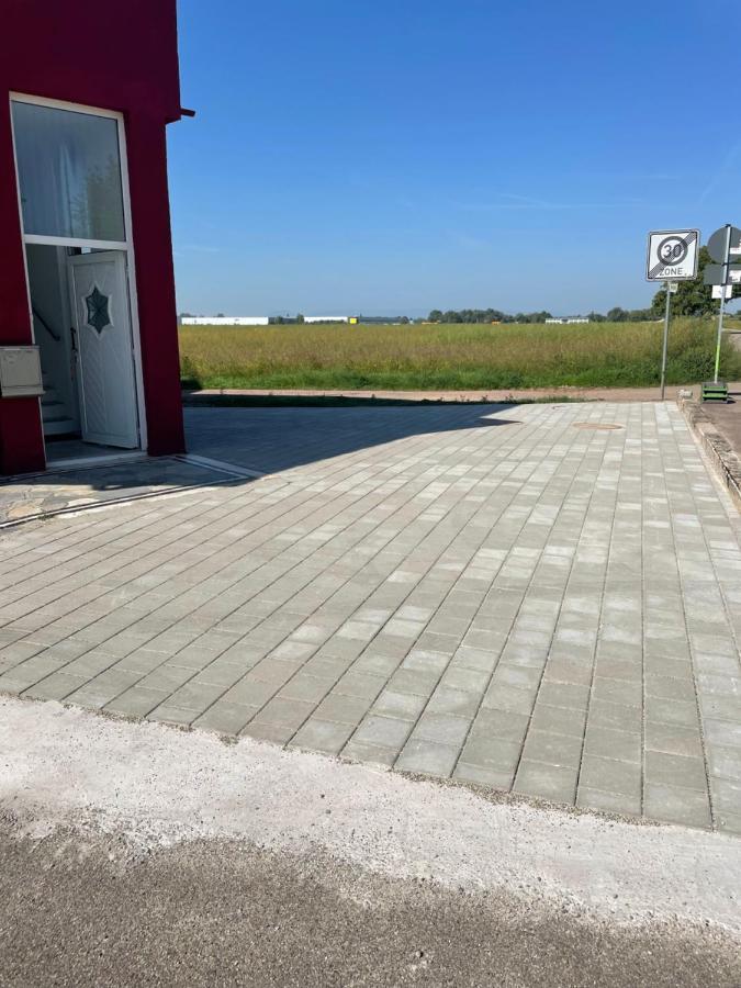 Apartament Mit Schlafzimmer Lahr  Dış mekan fotoğraf